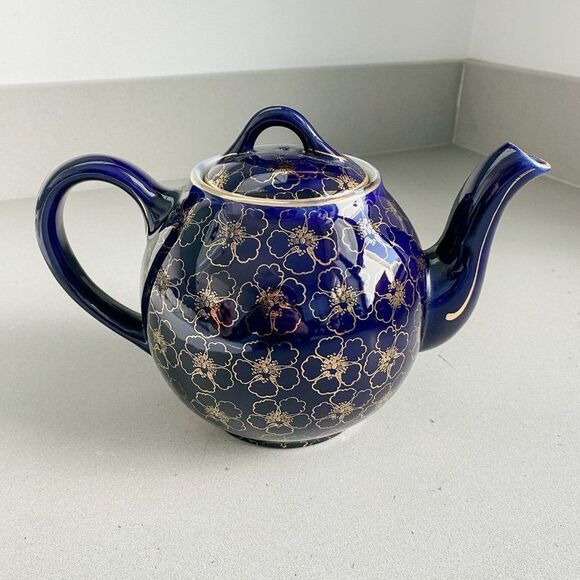 1920's Hall China Cobalt Blue with Gold French Flowers XL Teapot, 10 Cups - Picture 1 of 9